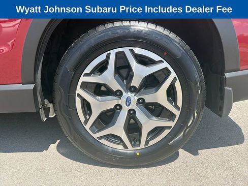 Used 2020 Subaru Forester Premium AWD/4WD image 5