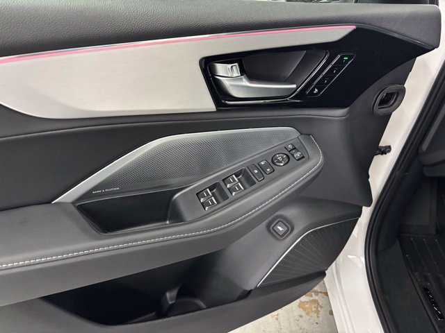 Used 2026 Acura MDX w/ Technology Package FWD image 13