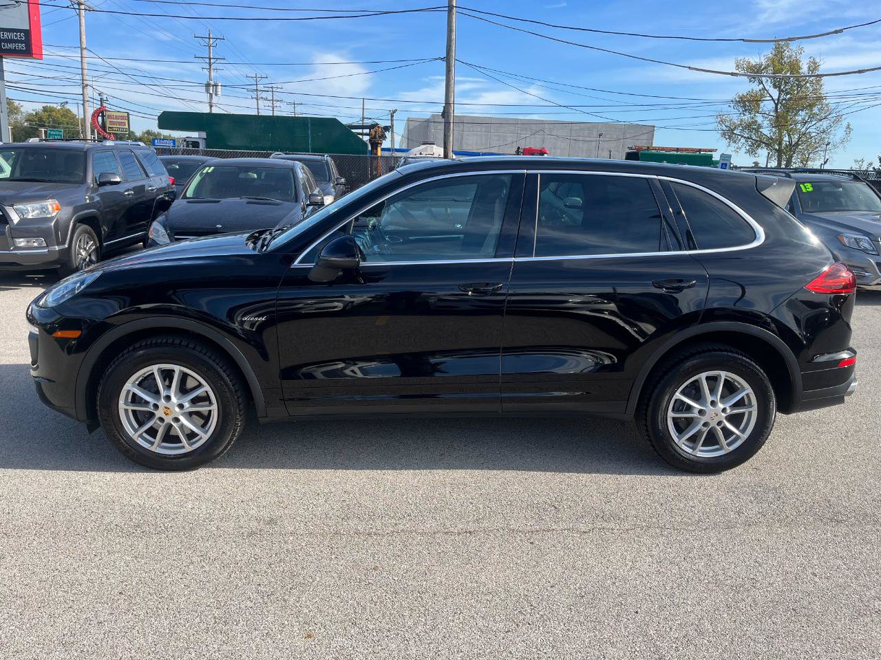 Used 2016 Porsche Cayenne Diesel AWD/4WD image 2