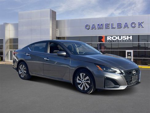 Used 2023 Nissan Altima 2.5 S image 7