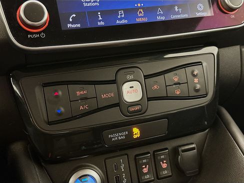 Used 2024 Nissan Leaf SV Plus FWD image 24