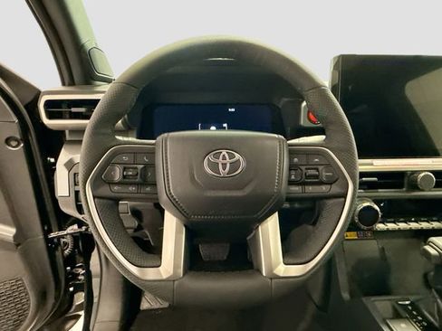 New 2025 Toyota Tacoma TRD Off-Road image 9