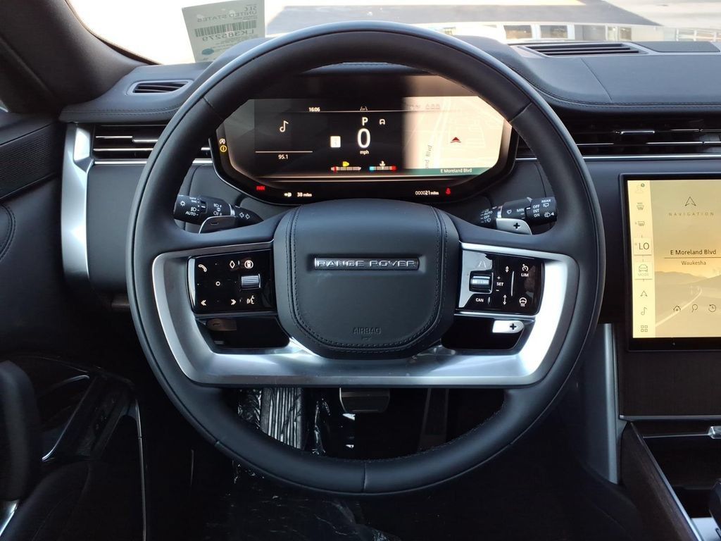 New 2026 Land Rover Range Rover SE AWD/4WD image 16