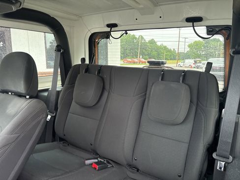 Used 2022 Jeep Wrangler Sport AWD/4WD image 5