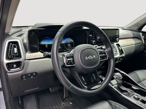 Used 2023 Kia Sorento SX Prestige AWD/4WD image 11