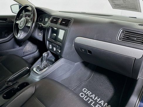 Used 2013 Volkswagen Jetta SE image 27