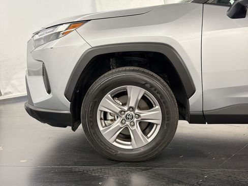 Used 2025 Toyota RAV4 XLE w/ Convenience Package image 12