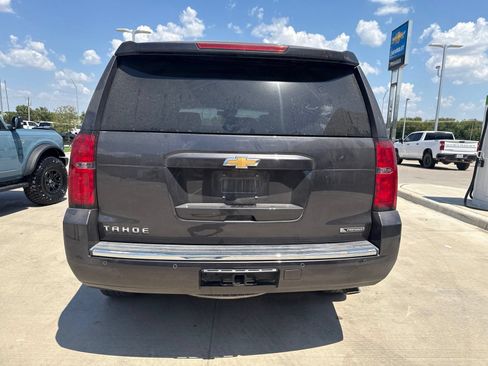 Used 2018 Chevrolet Tahoe Premier RWD image 3