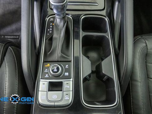 Used 2022 Kia Telluride SX w/ SX Prestige Package AWD/4WD image 23