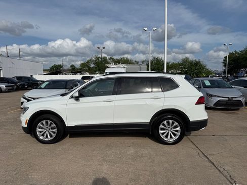 Used 2018 Volkswagen Tiguan SE image 6