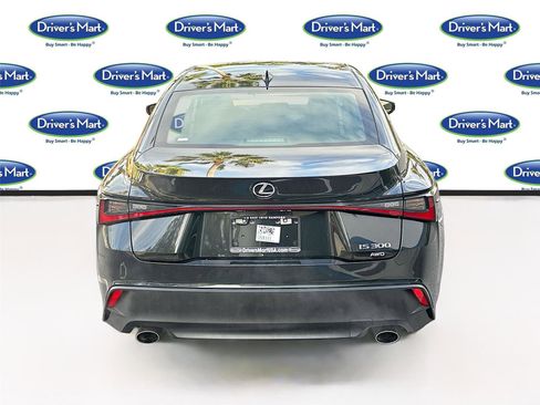 Used 2022 Lexus IS 300 AWD w/ Premium Package image 7