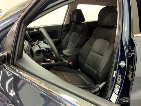 Used 2020 Kia Sportage LX image 24