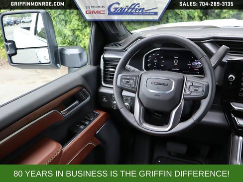 New 2026 GMC Sierra 2500 Denali Ultimate AWD/4WD image 16