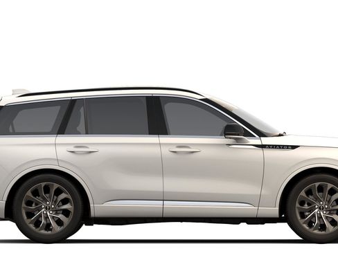 New 2026 Lincoln Aviator AWD w/ Jet Appearance Package image 5