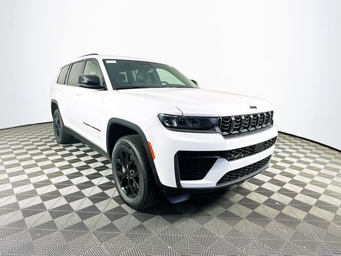 New 2026 Jeep Grand Cherokee L 4WD image 2