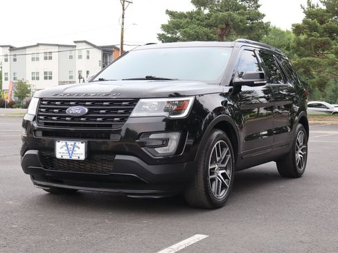 Used 2017 Ford Explorer Sport AWD/4WD image 11