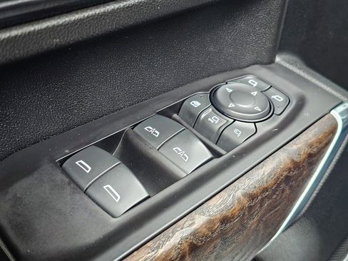 Used 2021 GMC Sierra 2500 Denali w/ Denali Ultimate Package image 16