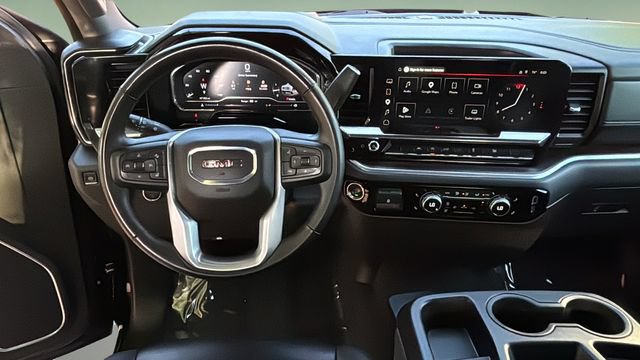 Used 2025 GMC Sierra 1500 SLT AWD/4WD image 11