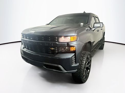 Used 2020 Chevrolet Silverado 1500 Custom w/ Custom Value Package RWD image 3