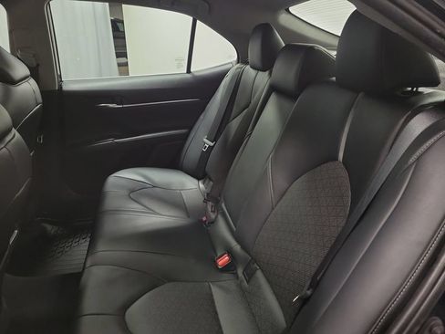 Used 2020 Toyota Camry XSE FWD image 20