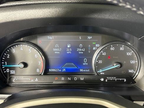 Used 2020 Ford Explorer XLT w/ Equipment Group 202A AWD/4WD image 13