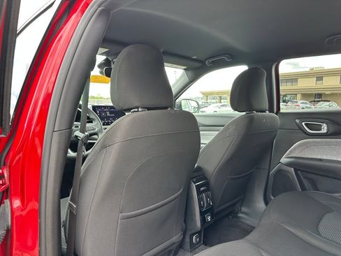 Used 2023 Jeep Compass Sport AWD/4WD image 10