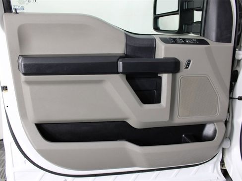 Used 2022 Ford F350 XL w/ Power Equipment Group image 16