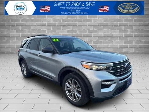 Certified 2022 Ford Explorer XLT w/ Equipment Group 202A image 1
