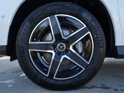 New 2026 Mercedes-Benz GLC 300 4MATIC image 12