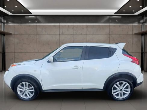 Used 2013 Nissan Juke SV FWD image 3