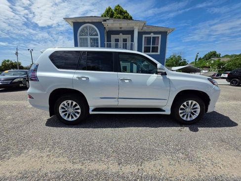 Used 2019 Lexus GX 460 Premium AWD/4WD image 6