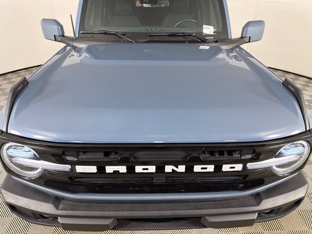 Used 2025 Ford Bronco Outer Banks AWD/4WD image 5