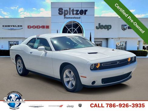 Used 2023 Dodge Challenger SXT RWD image 1