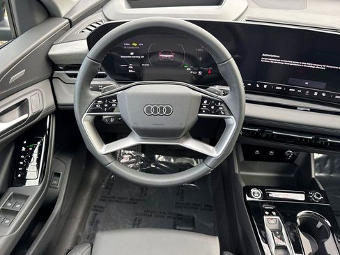 New 2025 Audi Q6 e-tron Premium Plus image 13