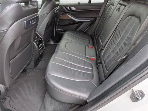 Used 2020 BMW X5 xDrive40i w/ M Sport Package AWD/4WD image 18