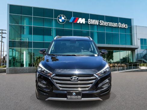 Used 2018 Hyundai Tucson Limited FWD image 2