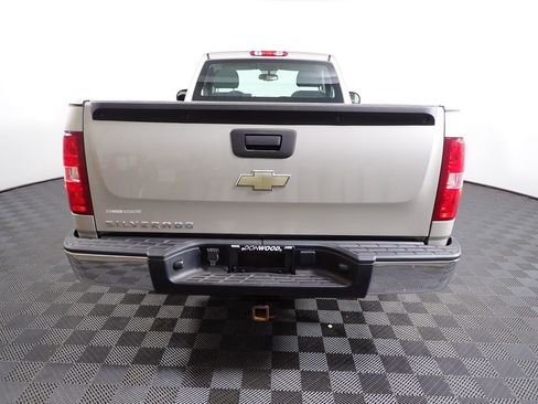 Used 2009 Chevrolet Silverado 1500 W/T RWD image 16