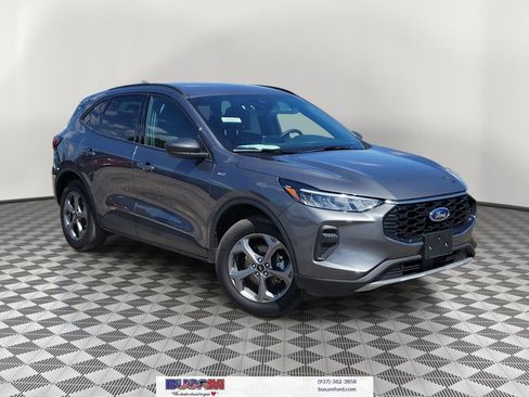Certified 2025 Ford Escape ST-Line AWD/4WD image 1