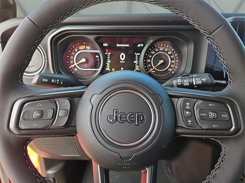 New 2026 Jeep Wrangler Unlimited Rubicon AWD/4WD image 11