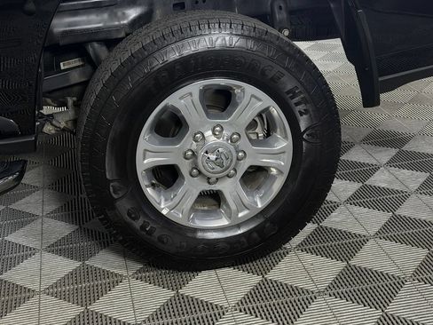 Certified 2025 RAM 2500 Big Horn AWD/4WD image 11