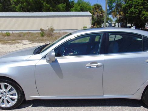 Used 2007 Lexus IS 250 AWD image 3