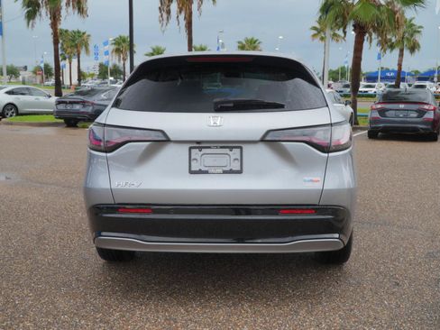 Used 2024 Honda HR-V EX-L image 6
