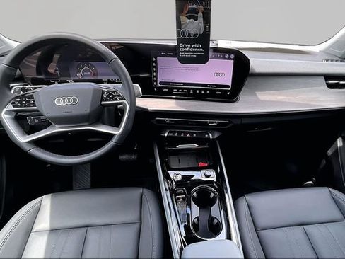 New 2026 Audi Q3 quattro 2.0T AWD/4WD image 15