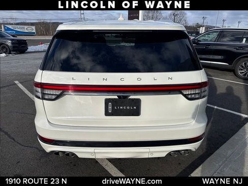 Used 2020 Lincoln Aviator Grand Touring w/ Equipment Group 302A image 4
