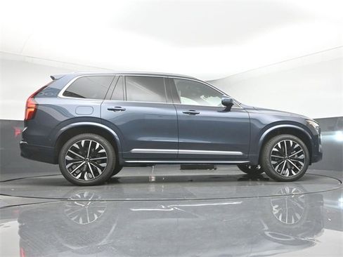 New 2026 Volvo XC90 B6 Plus w/ Protection Package Premier image 44