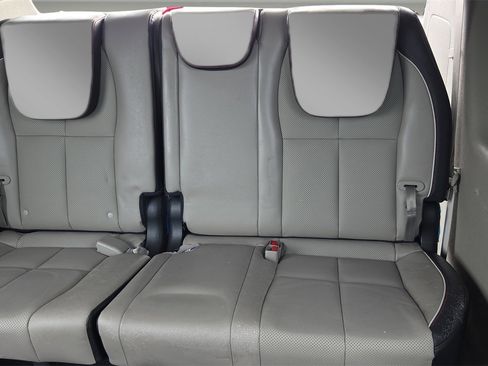 Used 2019 Kia Sedona EX image 23