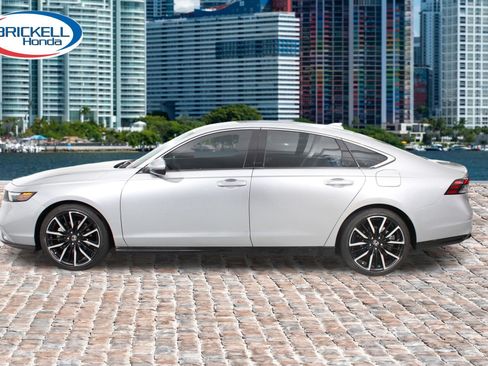 Used 2024 Honda Accord Touring image 2
