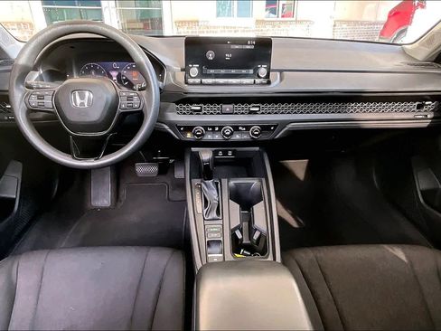 Used 2025 Honda Accord SE image 16