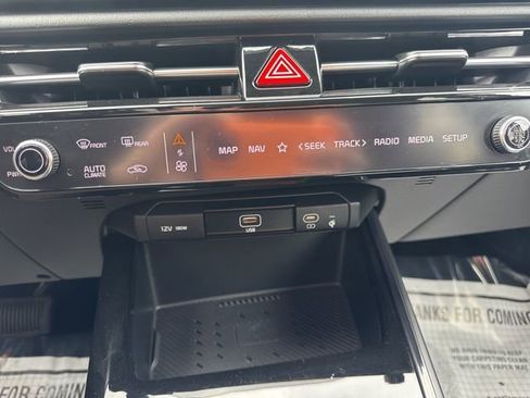 Used 2025 Kia Niro Wind w/ Wind Preserve Package image 23