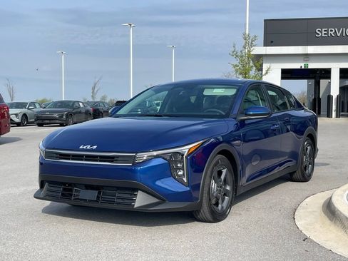 New 2026 Kia K4 FWD image 3